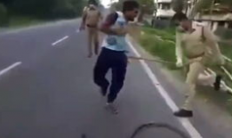 印度阿三搞笑视频,印度阿三搞笑视频，带你领略欢乐无限